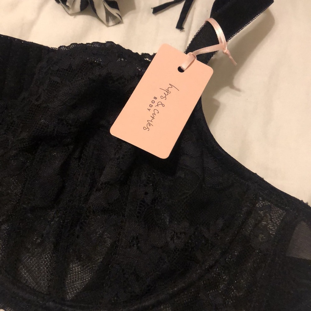 Black Lacey bra by Hips & Curves 46C